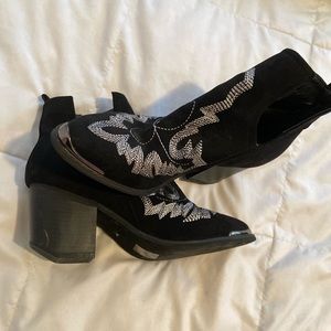 Metal detail Cowboy Boot